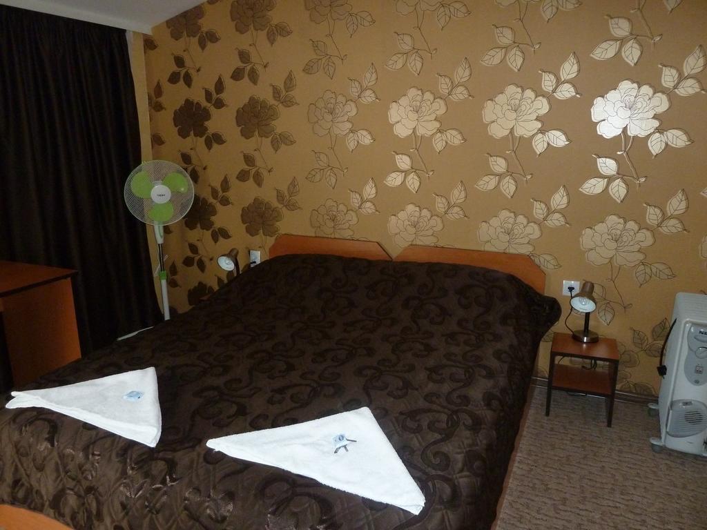 Tarnovski Dom Guest Rooms Veliko Tarnovo Phòng bức ảnh