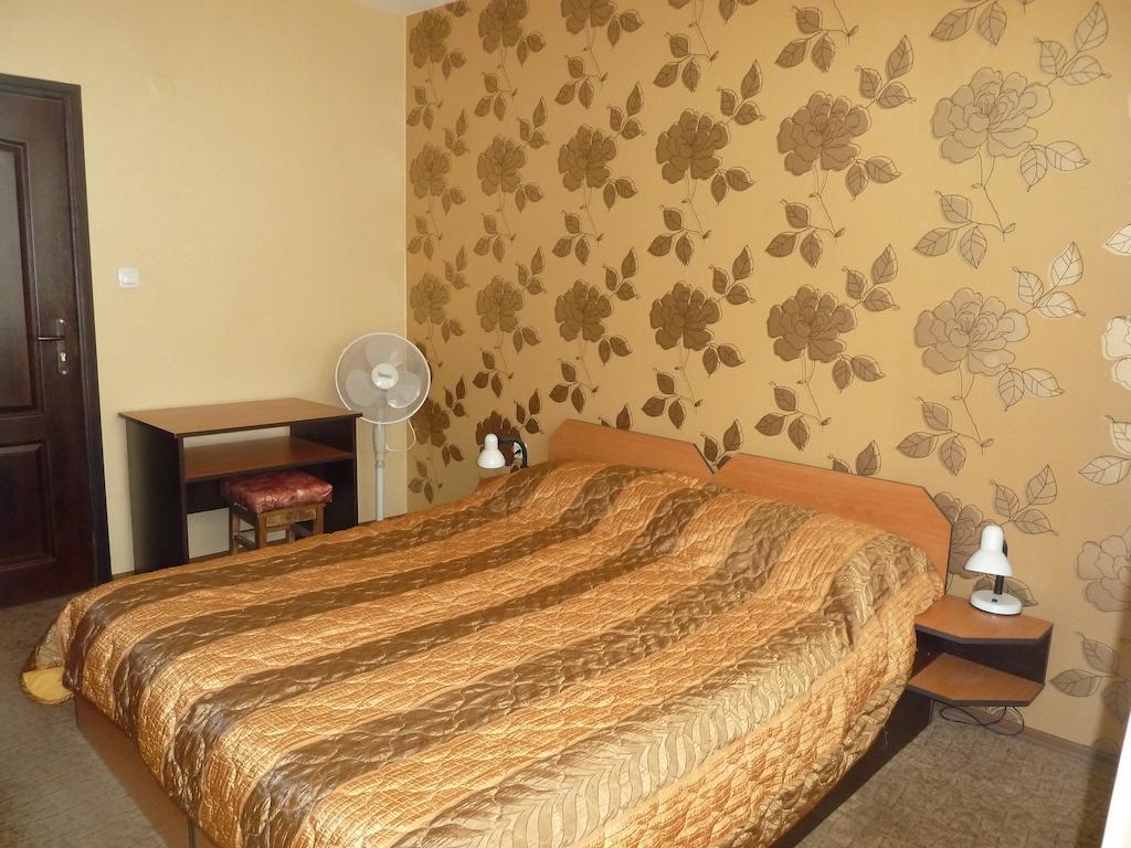Tarnovski Dom Guest Rooms Veliko Tarnovo Phòng bức ảnh