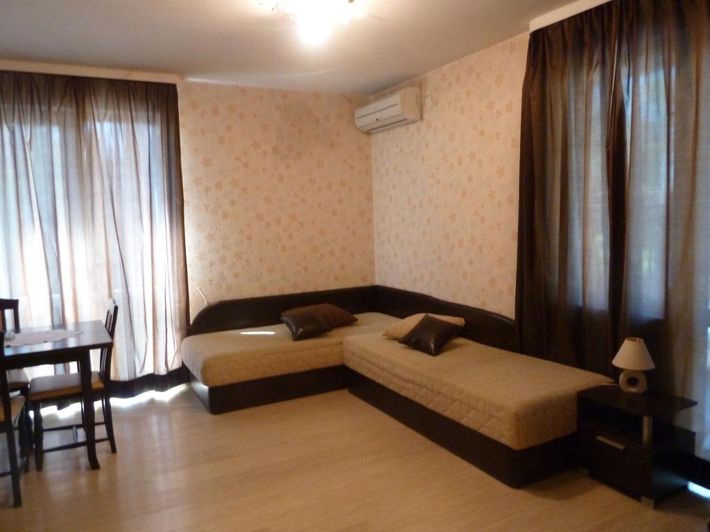 Tarnovski Dom Guest Rooms Veliko Tarnovo Phòng bức ảnh